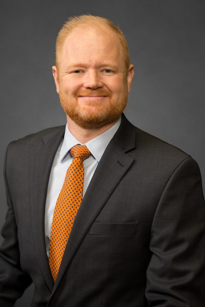 Professional Photo of Business Attorney Jonathan T. Linnemeyer, Esq.